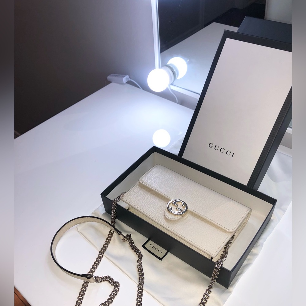 ❌SOLD❌ GUCCI INTERLOCKING G CHAIN LEATHER CROSSBODY BAG - WHITE (NEW WITH TAGS)
